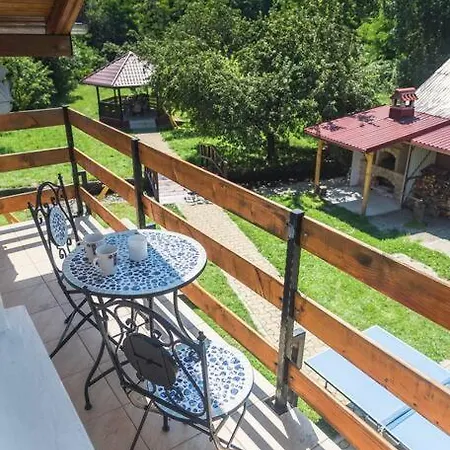 Horace Pool & Hot Tub & Bikes & River Holiday home *