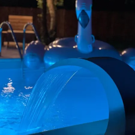 Horace Pool & Hot Tub & Bikes & River