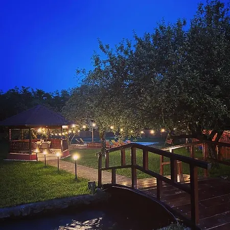Holiday home Horace Pool & Hot Tub & Bikes & River *